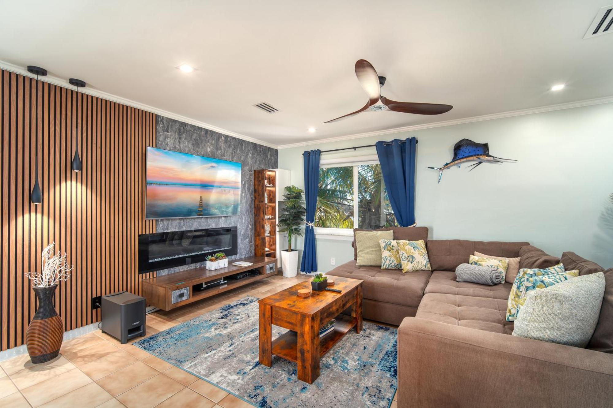 Casa Blue Pelican. Маратон Екстер'єр фото