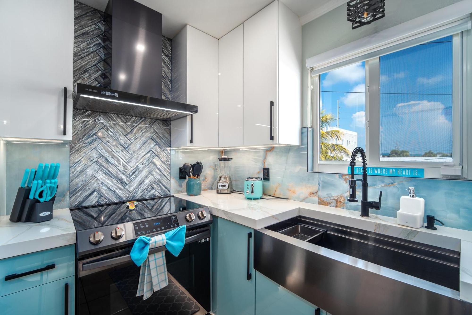 Casa Blue Pelican. Маратон Екстер'єр фото