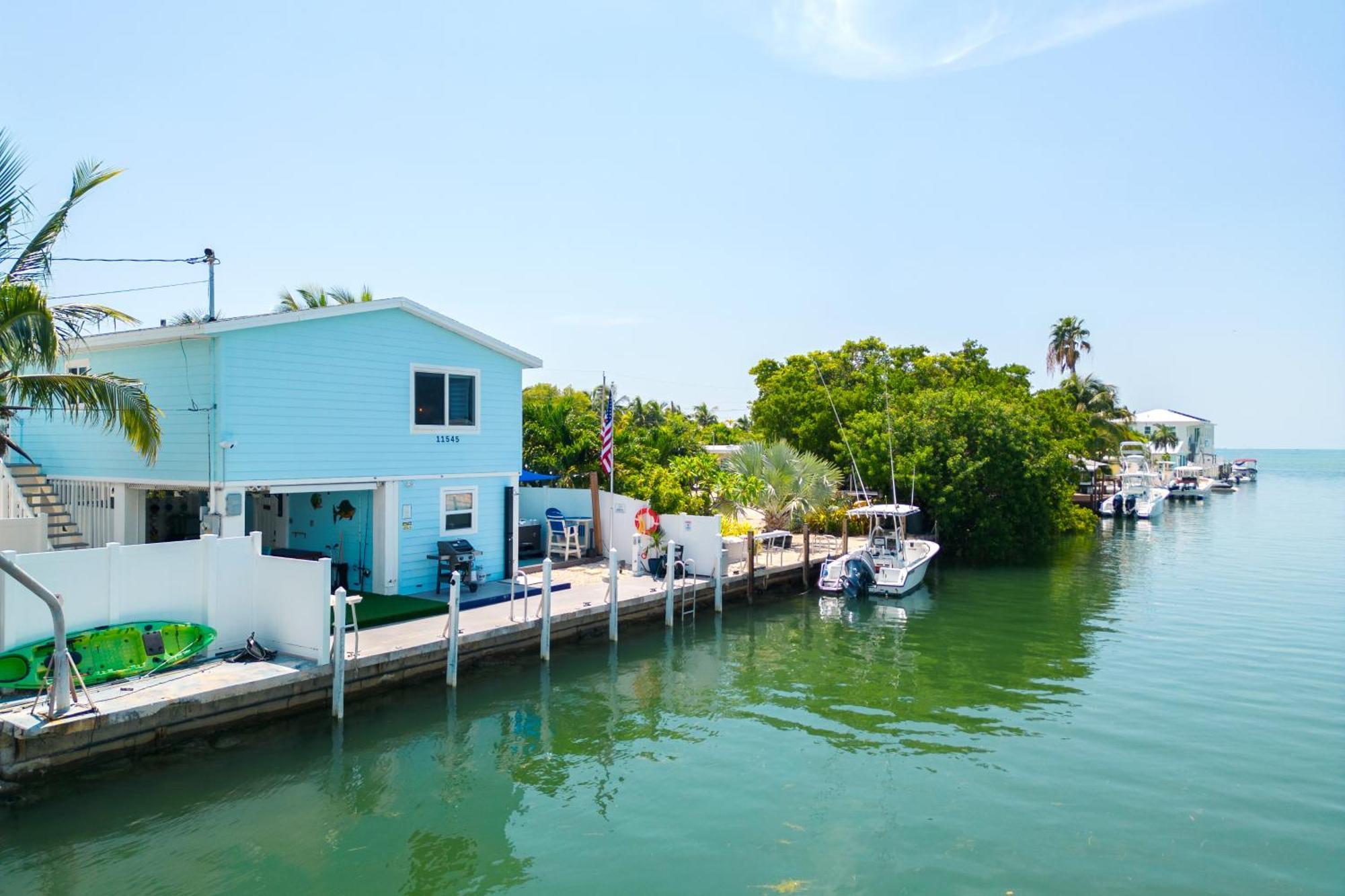 Casa Blue Pelican. Маратон Екстер'єр фото